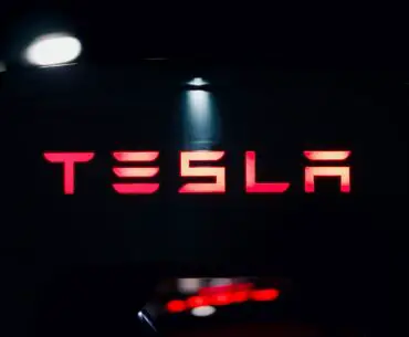 Can You Turn Off A Tesla While Driving?